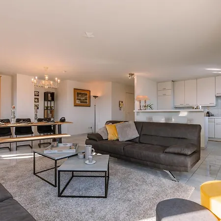 Huswell - Spacious & Modern Sea View With Garage 오스텐드