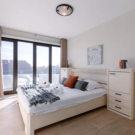 Huswell - Spacious & Modern Sea View With Garage * Остенде