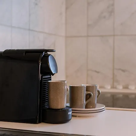 Huswell - Spacious & Modern Sea View With Garage Lejlighed